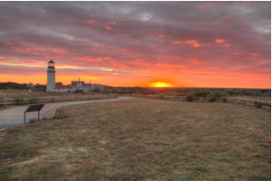 Lighthouse Truro - der Himmel brennt